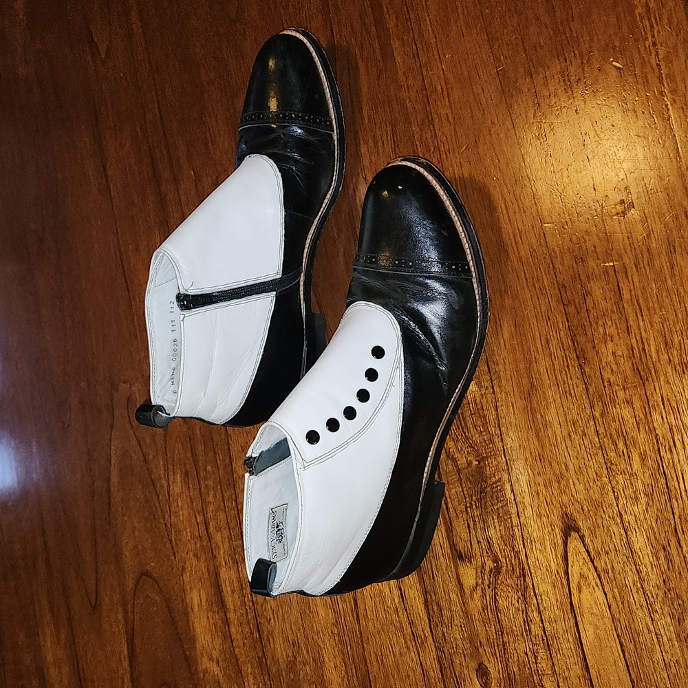 Stacy Adams Madison cap-toe spat Spectator 10/10.5